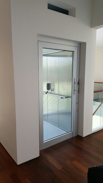 Hydraulic Platform Lift